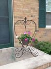 64830 Artscapes Heart Shaped Metal Folding Plant Stand