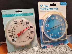 1043657 Acurite Acu-rite And Lacrosse Indoor/outdoor Thermometers With Mounting Brackets. New 2 Lot