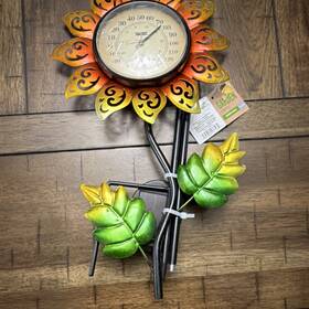 Garden Party 406008 Solar Sunflower Outdoor Decorative Thermometer Stake