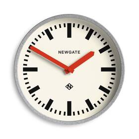 Newgate 693115627615 Luggage Wall Clock Modern Retro Metal Station 30cm Dee
