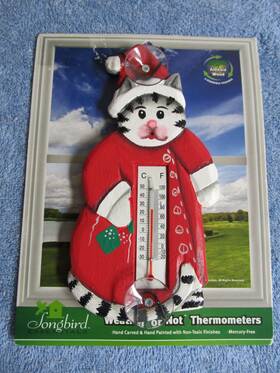 Se2170463 Songbird Essentials Christmas Cat Window Thermometer Hand Carved And Painted
