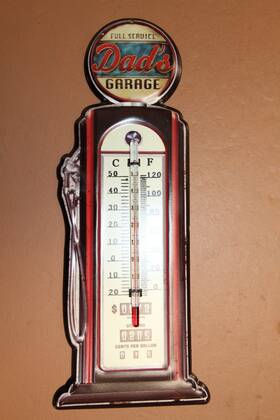 Dg-016t Stoneledge Investments 1-dads Garage Indoor And Outdoor Thermometer Vintage Look Gas Pump