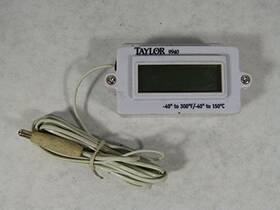 Taylor 9000030 - 9940 Panel-mount Lcd Thermometer With Remote Probe -40-150c