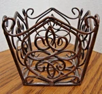 Ornate Scrolled Metal Flower Plant/candle Holder Home Office Decor Z12/941. Fixed Price $17.99.