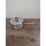 Vtg Mirro Sauce Pan Pot With Lid Aluminum Wood Handle Quart 1.9 54221-133C. Fixed Price $10.00.