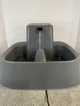 Petsafe PWW00-16468 Drinkwell 2 Gal Large Dog Cat Fountain & Dishwasher. Fixed Price $36.95.