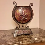 Fleur-de-lis Cashpot Metal Planter.. Fixed Price $33.71.
