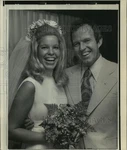 1972 Press Photo Gordon Cooper With His Bride Susan Taylor In Miami - MJA91719. Fixed Price $24.99.